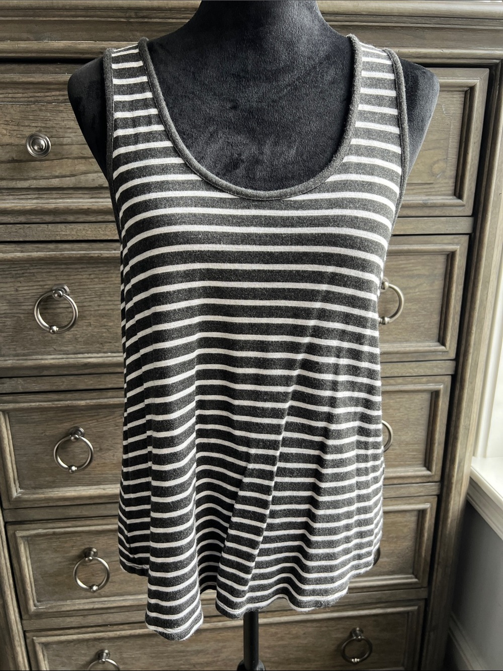 Vince Black and White Striped Scoop Neck Tank Top Transitional Sz Medium
